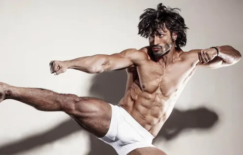 Vidyut Jammwal's Special Tribute To Jackie Chan 