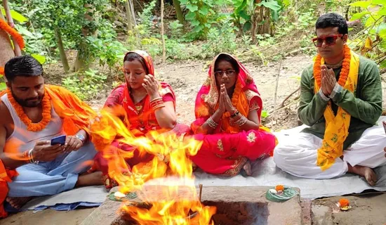 08 दिवसीय हवन अनुष्ठान समापन कार्यक्रम में शामिल हुए अभिनेता राजन कुमार