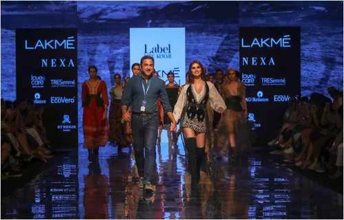 Lakme Fashion Week 2019: डिजाइनर ऋतु कुमार के लिए शो स्टॉपर बनीं तारा सुतारिया