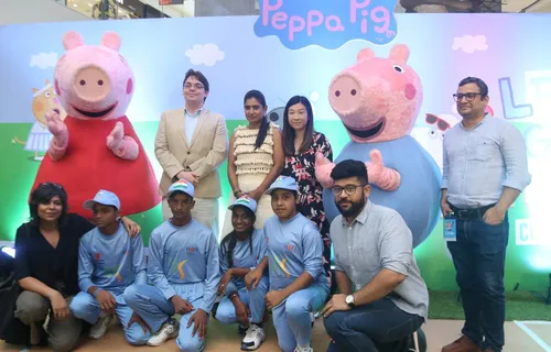 विश्व कप का जश्न मनाने के लिए, पेप्पा पिग ने मिताली राज के साथ एक भव्य कार्यक्रम का समापन किया
