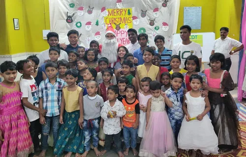 सचिन तेंदुलकर ने आश्रय चाइल्ड केयर सेण्टर के बच्चों के साथ मनाया क्रिसमस