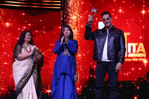 'अनुपमा' फेम वनराज  शाह उर्फ़ सुधांशु पांडे ने 'इंडियन टेलीविजन एकेडमी अवार्ड 2022' में जीता 'सर्वश्रेष्ठ अभिनेता-ड्रामा टीवी' का पुरस्कार!