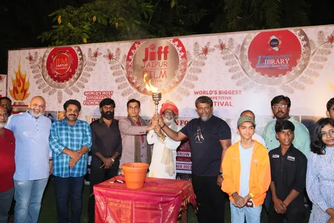 चेन्नई में आयोजित हुआ इंडियन पैनोरमा का सबसे बड़ा फिल्मी प्रमोशन 'TORCH CAMPAIGN'