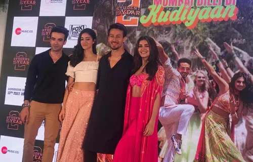टाइगर श्रॉफ, अनन्या पांडे और तारा सुतारिया ने लॉन्च किया फिल्म स्टूडेंट ऑफ़ द ईयर 2 का दूसरा गाना ‘मुंबई दिल्ली दी कुड़ियां’