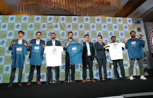 फेरिट क्रिकेट बैश (एफसीबी) के लॉन्च के लिए सुनील शेट्टी और जहीर खान ने मिलाया हाथ