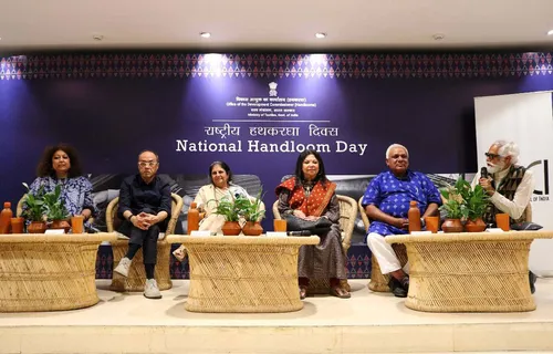 दिल्ली के प्रगति मैदान में मनाया गया नेशनल हैंडलूम डे