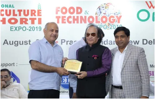 उपमुख्यमंत्री मनीष सिसोदिया ने ‘एक्स-पो 2019’ में सुरेश चोपड़ा को किया सम्मानित