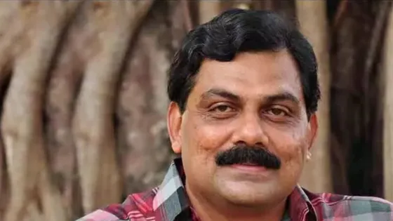 Satheesh Babu Payyanur Death: मलयालम लेखक Satheesh Babu Payyanur अपने घर में पाए गए मृत, ये महज हत्या या आत्महत्या