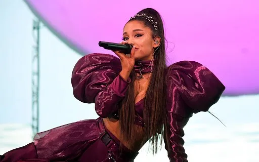 सिंगर Ariana Grande ने तोड़े 20 विश्व रिकॉर्ड