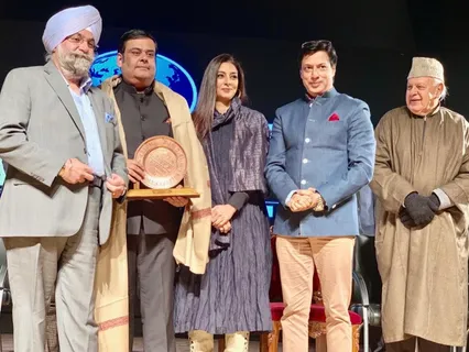 कश्मीर वर्ल्ड फिल्म फेस्टिवल में राजू चड्ढा, राहुल मित्रा, तब्बू समेत कई हस्तियां सम्मानित