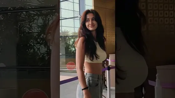 Bollywood Actress Disha Patani Spotted At Mumbai Airport
