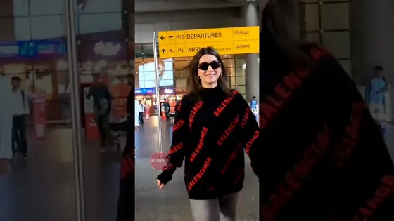Bollywood Actress Kriti Sanon Spotted At Mumbai Airport