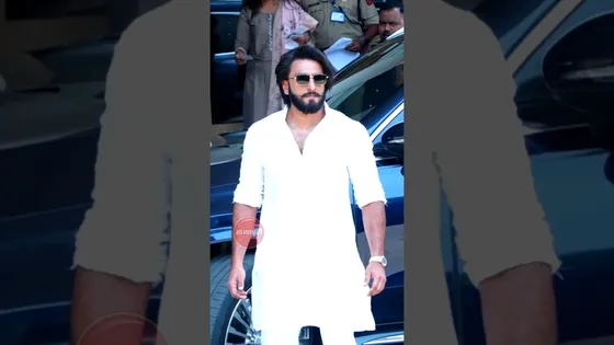 Bollywood Actor Ranveer Singh Spotted In Kurta Pajama