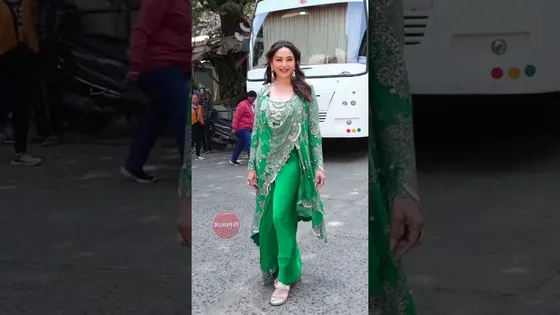 Bollywood Actress Madhuri Dixit Nene Spotted At Dance Deewane Set #shorts #madhuridixitnene