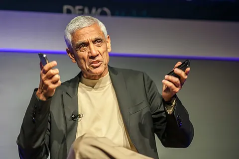 AI Revolution - Providing Free Doctors and Lawyers to Everyone in 10 Years According to Vinod Khosla