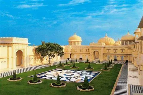 Experience the Majestic Grandeur: 7 Must-See Royal Palaces in India