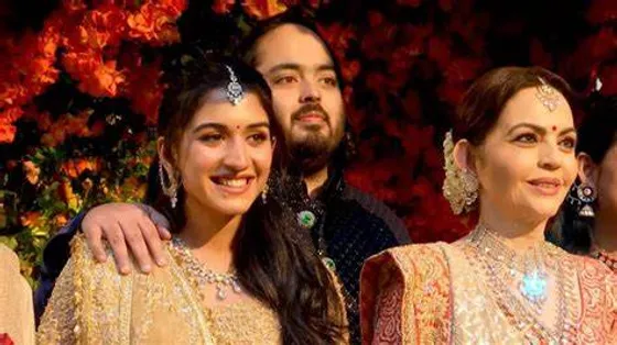 Viral VIDEOS From The Grand Pre-Wedding Fest Of Anant Ambani And Radhika Merchant!
