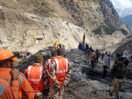 Uttarakhand Tunnel Tragedy: Innovative 'Special Tray' Delivers Hot Meals to Resilient Workers