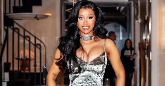Cardi B Throws Microphone At Audience Who Spilled Drinks On Her During Her Live Concert, Netizens React!