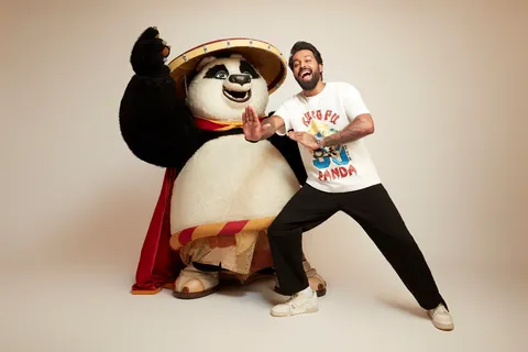 WHEN PANDA MEETS PANDYA