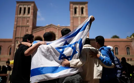 Anti-Israel Protests Outside US University Turns Into A War Situation: