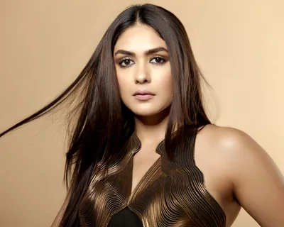 Mrunal Thakur expresses her delight being titled the poster girl of romance, delivering 3 back to back romantic stories