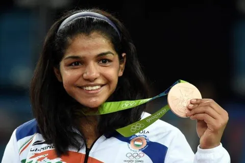 Sakshi Malik: Reassessing Retirement Plans After WFI Suspension - Olympic Wrestler Speaks Out