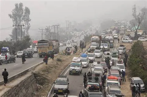 Landslide Tragedy on Jammu-Srinagar National Highway: 4 Lives Lost, Traffic Disrupted