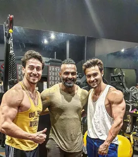 Aayush Sharma was trained by Tiger shroff's trainer for Antim's transformation !