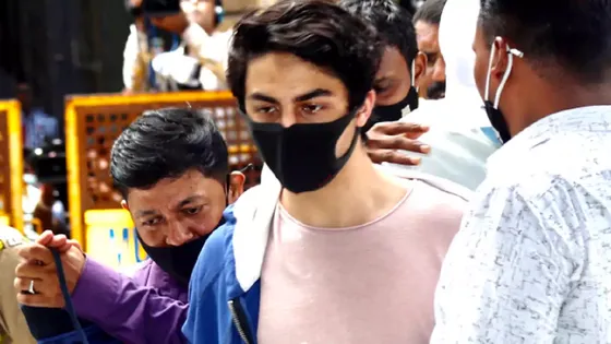 Netizens Divided As They Come To Support Aryan Khan, Let Him Live!