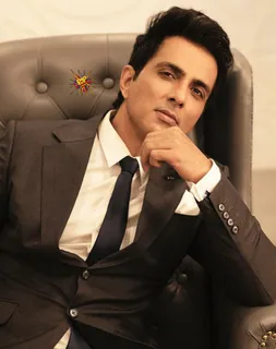 Sonu Sood gets a hilarious request, the actor pens 'आज आपने मुझ से..'