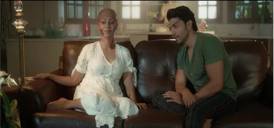 Debina Bonnerjee's prosthetics from her film Shubho Bijoya will leave you in shock !