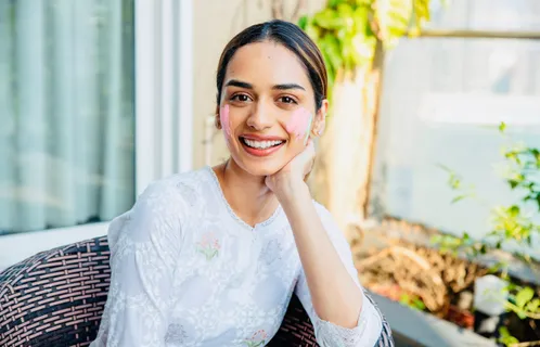 Manushi Chillar is all in for Holi, gets nostalgic about the festival