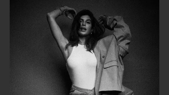 Jacqueline Fernandez explores the color of darkness in her recent monochrome pictures!