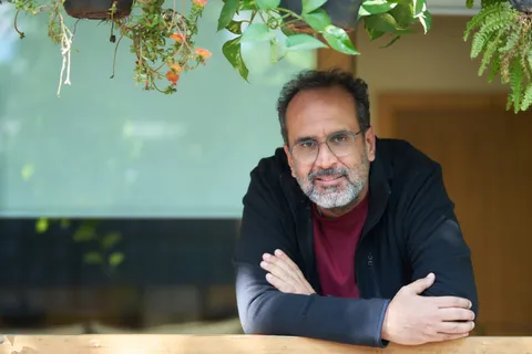 Aanand L Rai builds a diverse library of films at Colour Yellow! ,Know his Inspiring Journey :