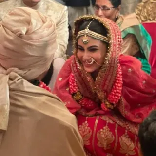 Mouni Roy-Suraj Nambiar’s Bengali Style Wedding is a Whole Delight To Watch; See Images & Videos Here: