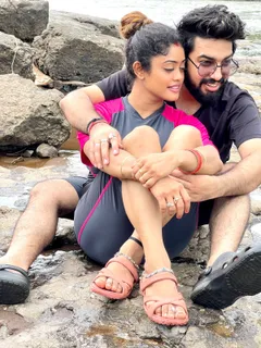 Sachet Tandon celebrates his birthday with an Instagram Live session for all the Spains Fans in an isolated location chosen by his wife, Parampara Tandon!