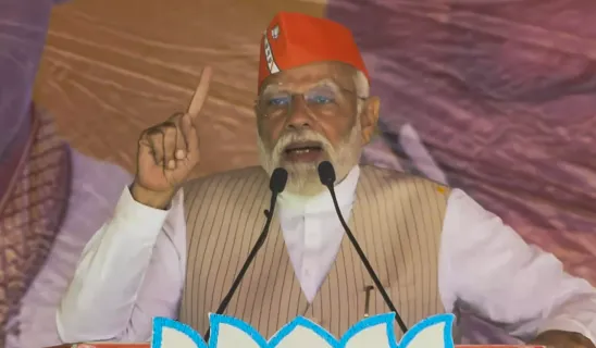 PM Modi: पीएम मोदी ने किया TMC पर  हमला, कहा TMC का मतलब 'तू मैं और करप्शन'