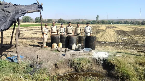 Dewas: आबकारी विभाग ने देवास जिले के सोनकच्छ में की अवैध मदिरा पर कार्यवाही, 06 प्रकरण किये दर्ज