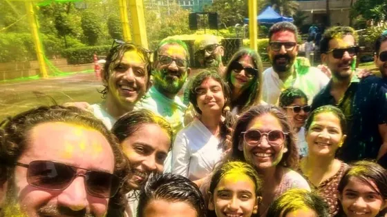 Inside the Bachchan's Family Fun-filled Holi 2024 Celebrations!