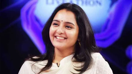Manju Warrier buys a BMW two-wheeler; See who is behind the stars inspiration