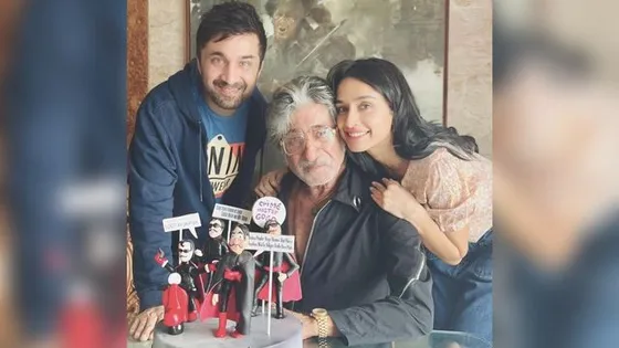 Shraddha Kapoor shares glimpse from father Shakti Kapoor's birthday celebrations