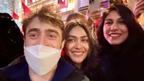 Sita Raman Actress Mrunal Thakur witnesses fan girl moment as she meets Harry Potter fame Daniel Redcliff in New York