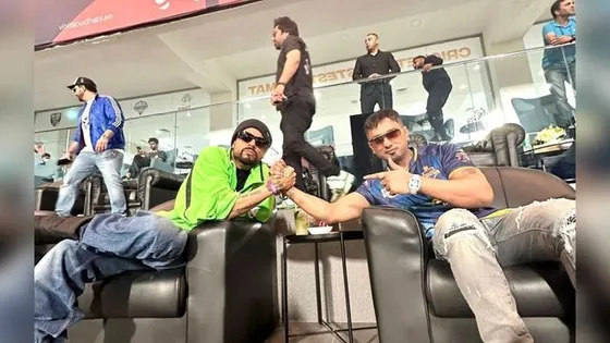 Yo Yo Honey Singh gets clicked with Rapper Bohemia; hints collaboration