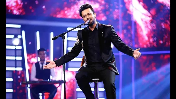 Atif Aslam Sings Hardy Sandhu's Superhit 'Naah' In His Own Style