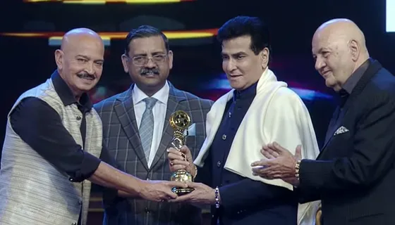 Did You Know Rakesh Roshan And Jeetendra Were A Part Of PTC Film Awards Once?