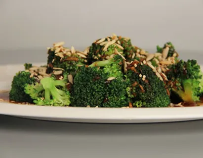 Steamed Broccoli With Three Seeds