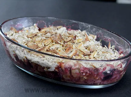 Healthy Fruit and Nut Crumble