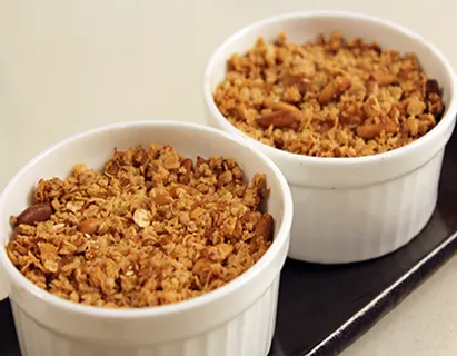 Blueberry Oats and Pinenuts Crumble