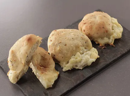 Pasta in Garlic Bread-SK Khazana